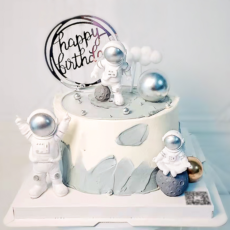 Astronaut Cake Topper For Oute - Resin Art Alphabet 评论和价格